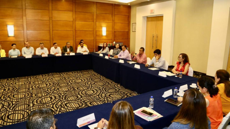 Firman convenio ICATSON e IBCEES