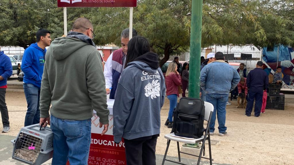 El Intituto de Becas y Crédito Educativo presente en las colonias de Hermosillo